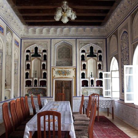 בוקורו Hovli Poyon Hotel מראה חיצוני תמונה