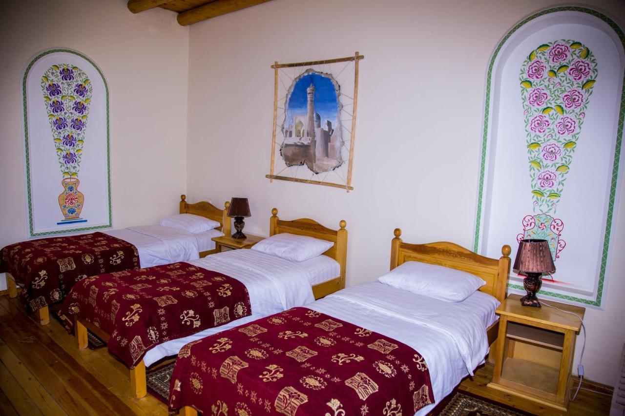 בוקורו Hovli Poyon Hotel מראה חיצוני תמונה