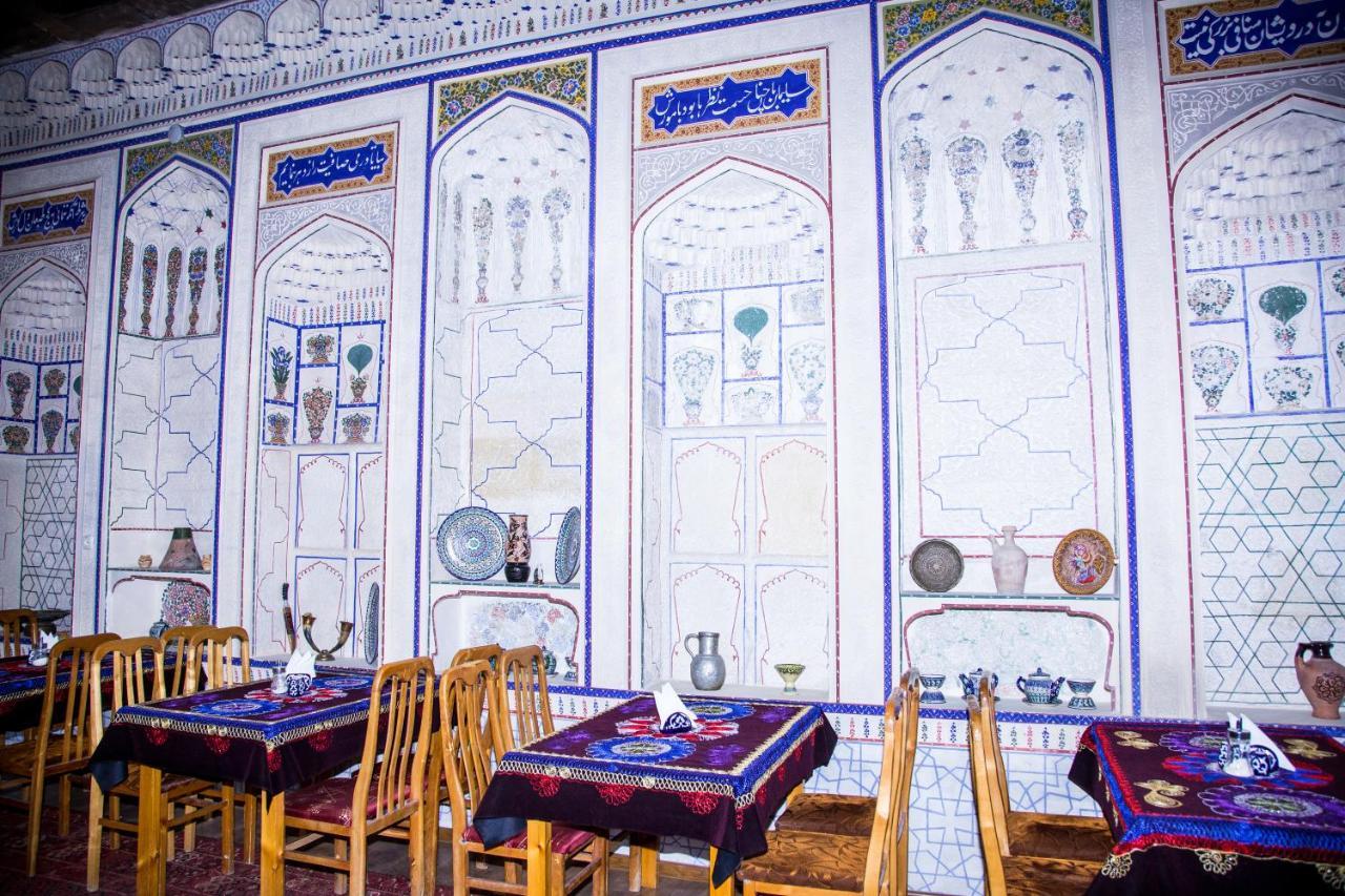 בוקורו Hovli Poyon Hotel מראה חיצוני תמונה