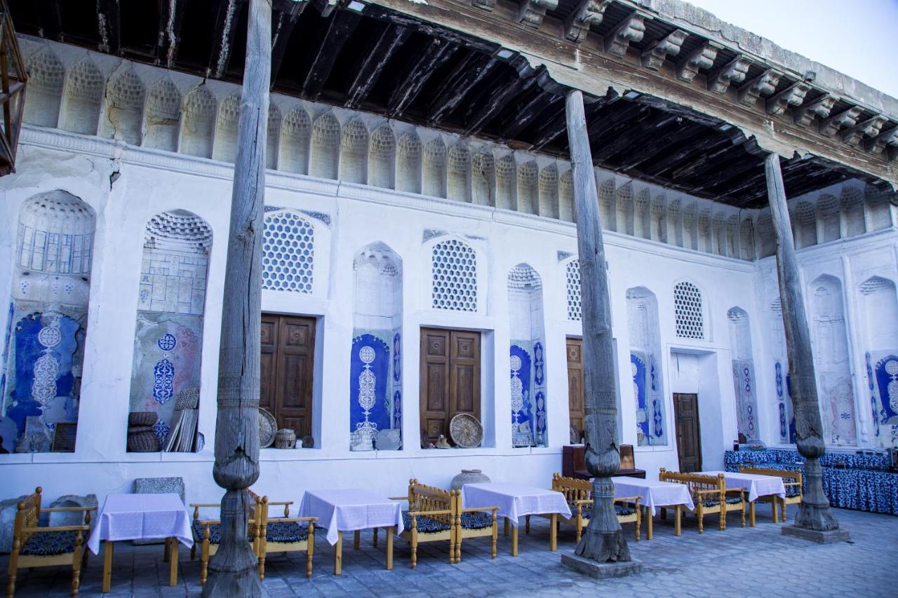 בוקורו Hovli Poyon Hotel מראה חיצוני תמונה